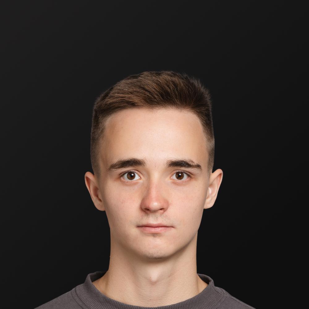 Даниил Петров